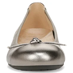 Amorie Flat