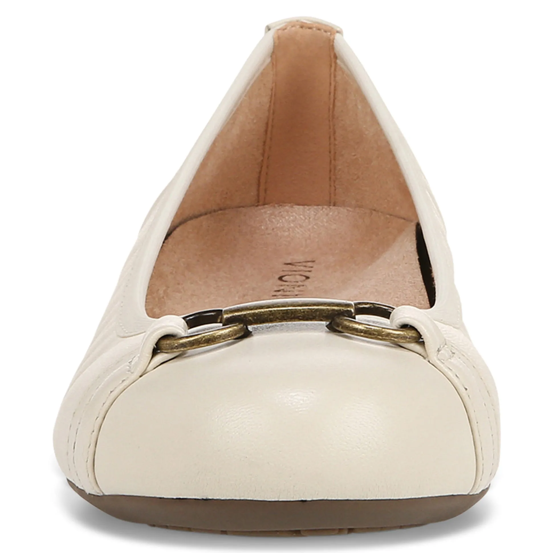 Delanie Flat