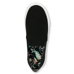 Groove Slip On Sneaker