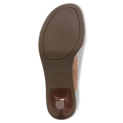 Ivelle Kitten Heel