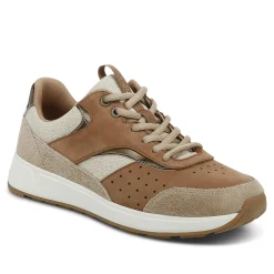 Nova Sneaker