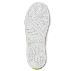 Oasis Sneaker